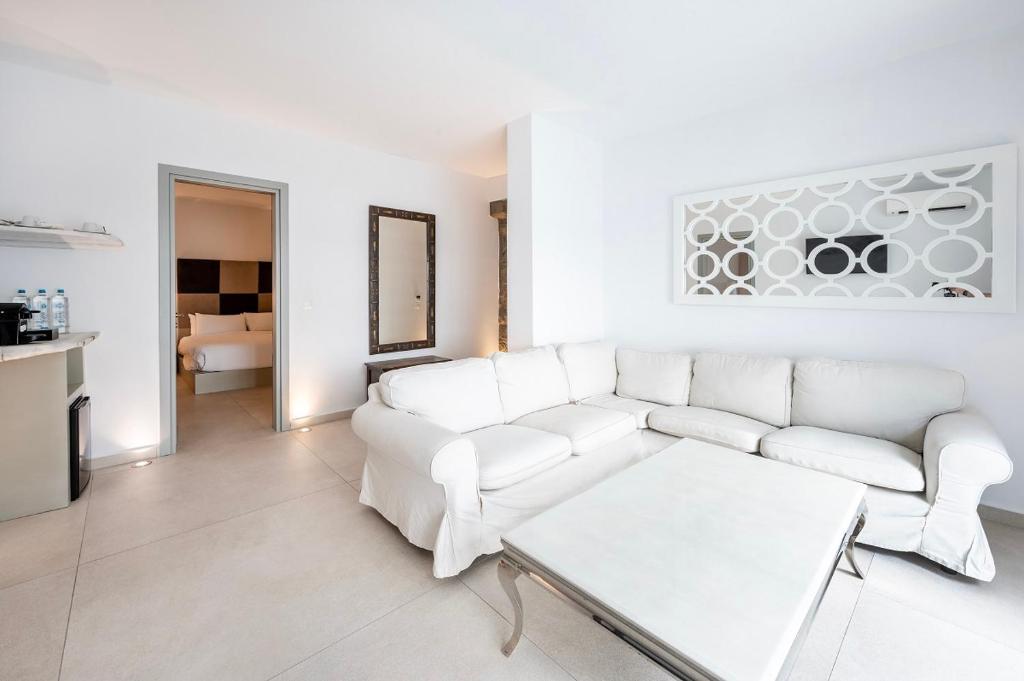 Kuchyň nebo kuchyňský kout v ubytování Greco Philia Hotel Boutique
