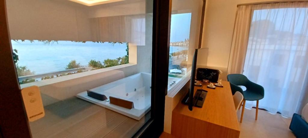 Sunset Hotel - Suite Junior Avec Jacuzzi
