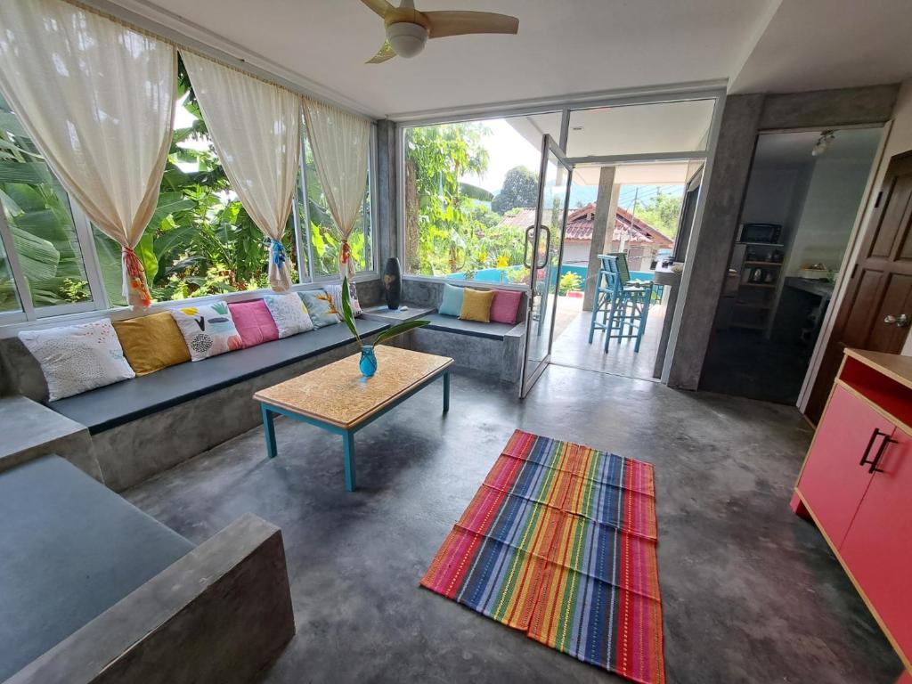 Posezení v ubytování Juliet Home Samui - Adult only