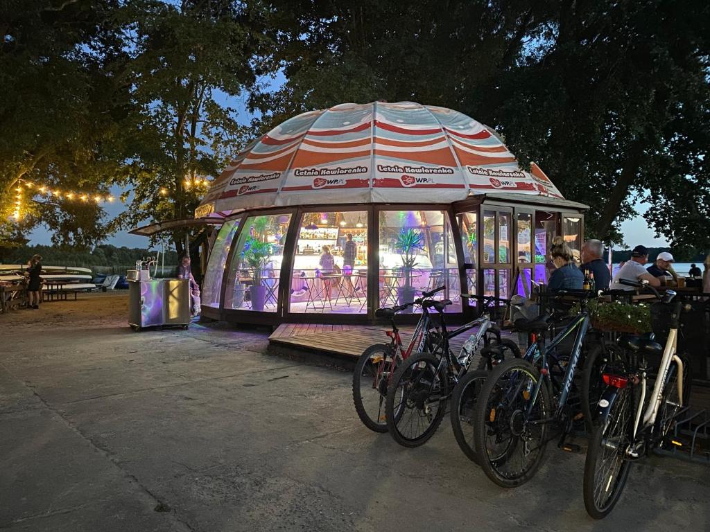 Hostia v ubytovaní Centrum Trzy Jeziora Wieleń
