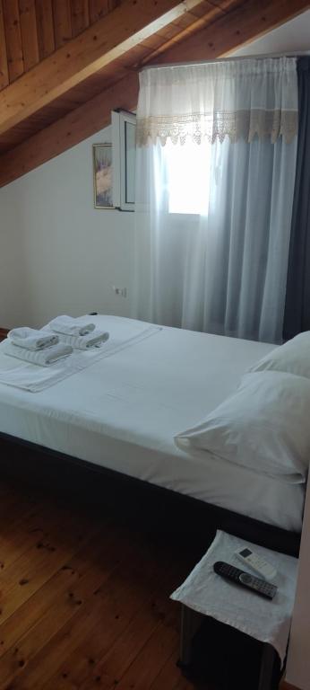 Ksamil Apartments - Economy Double Room