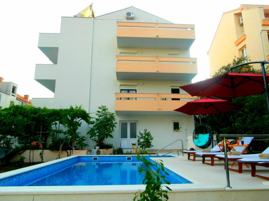 Bazén v ubytovaní Apartments Cordis alebo v jeho blízkosti