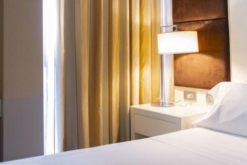 Smy Bologna Centrale - Resim 20