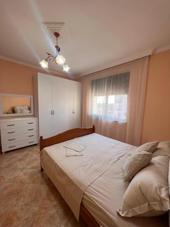 Ένα ή περισσότερα κρεβάτια σε δωμάτιο στο Apartament Beach Golem “Koka”