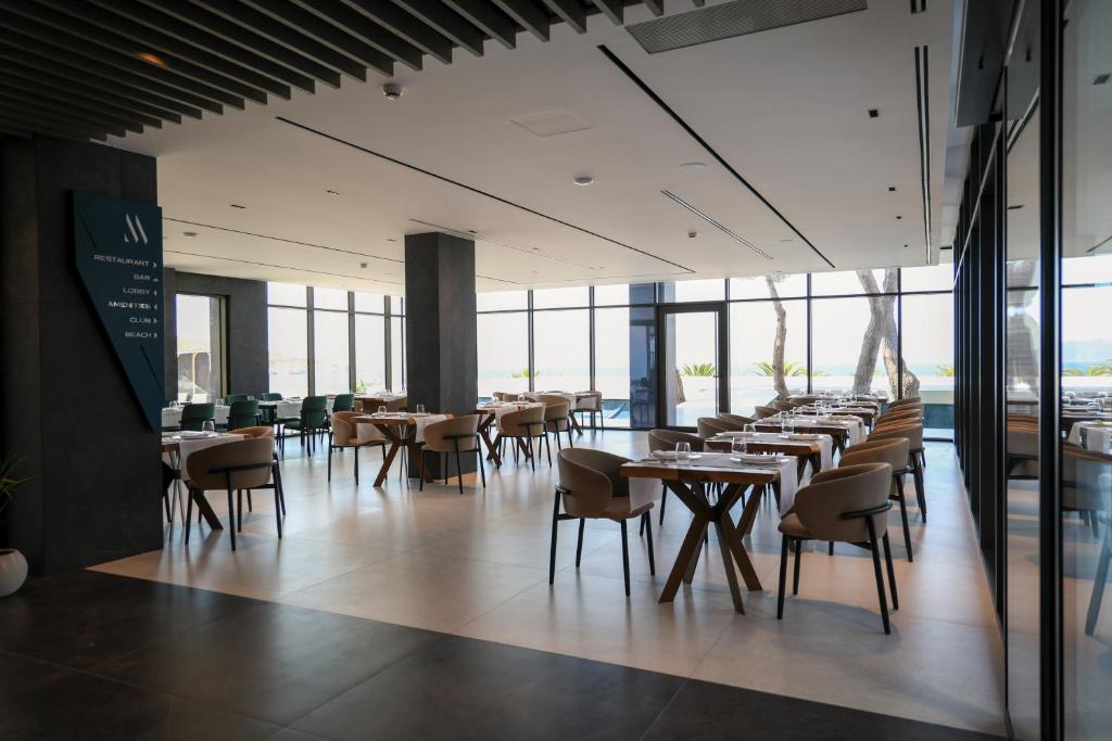 Restaurace v ubytování Mango Luxury Resorts