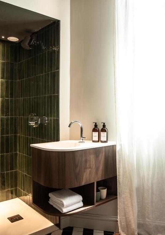 Hotel Flanelles Paris - Resim 16