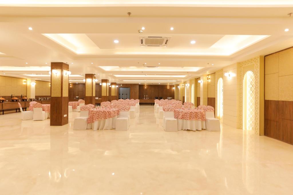 Fotografie z fotogalerie ubytování Hotel Dolphin Grand v destinaci Váránasí