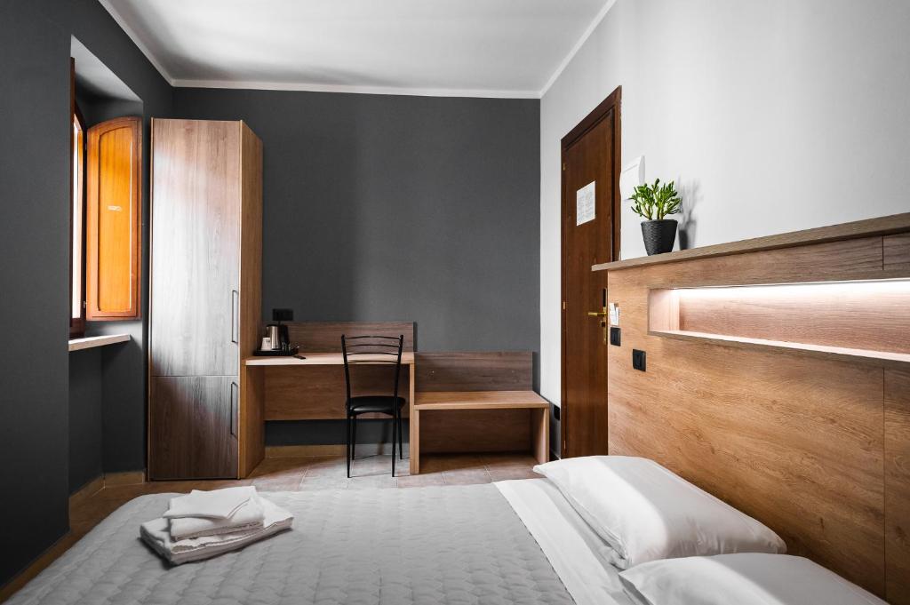 Roof Garden Rooms - 18