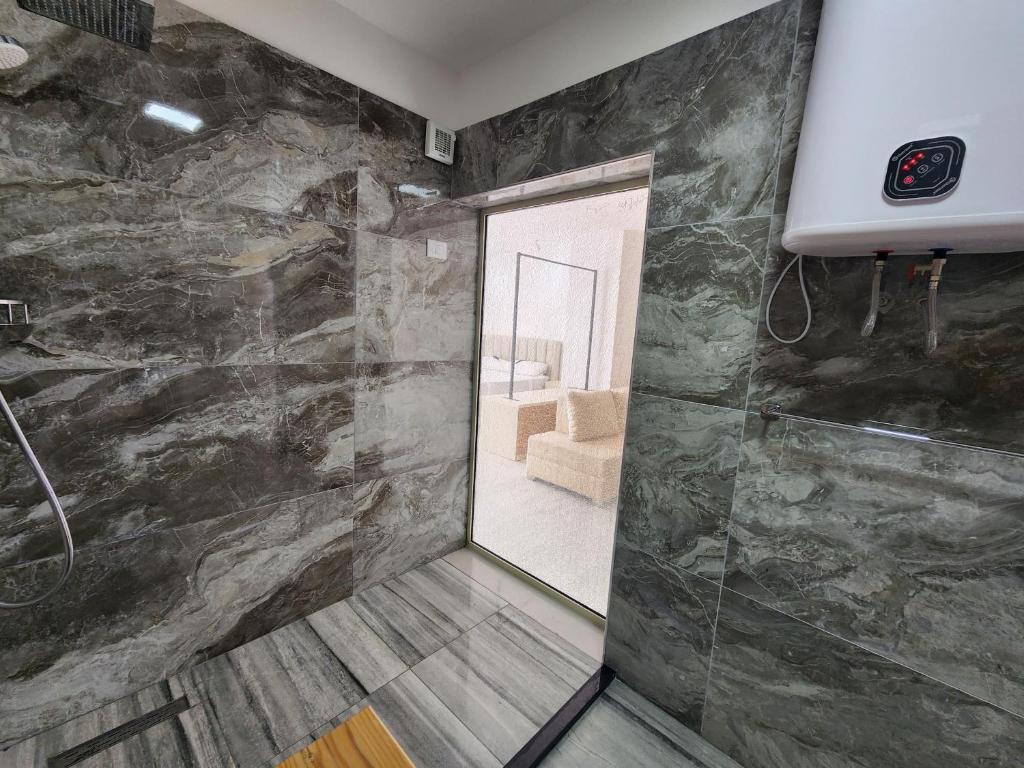 Studio sea view apartment - Imazhi 8