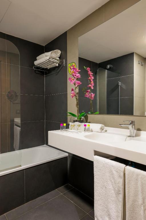 Flash Hotel Benidorm - Recommended Adults Only 4 Sup ...