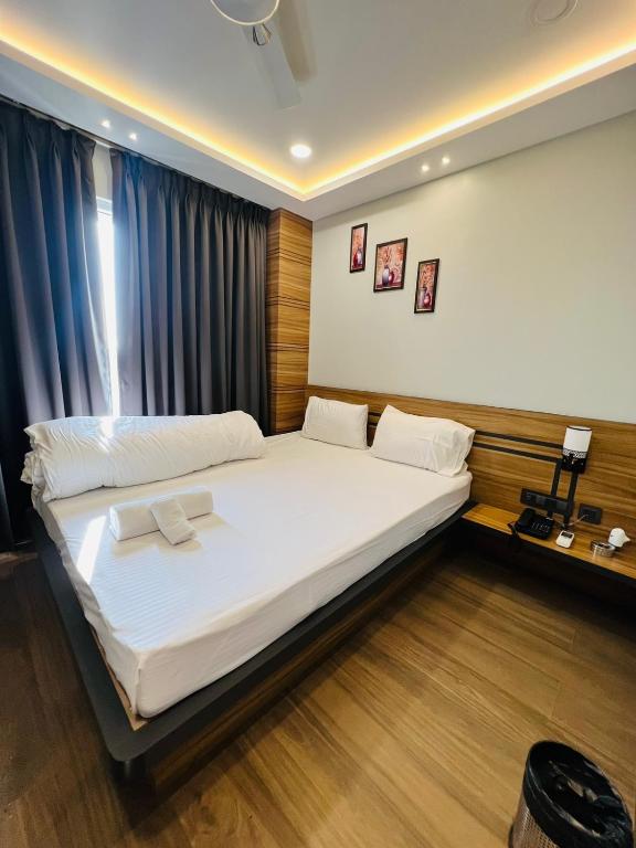 Postel nebo postele na pokoji v ubytování HOTEL ROYAL VANILLA