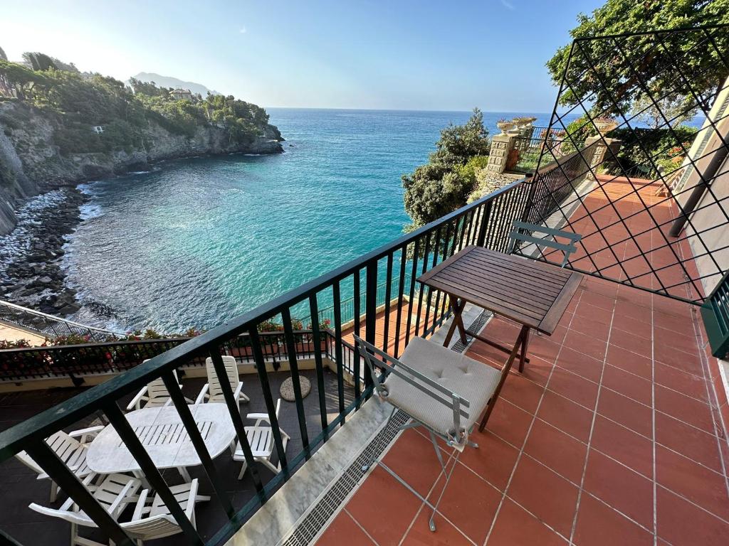 Pieve Ligure a picco sul mare con piscina Villa Regina - Apartamento De Una Habitación