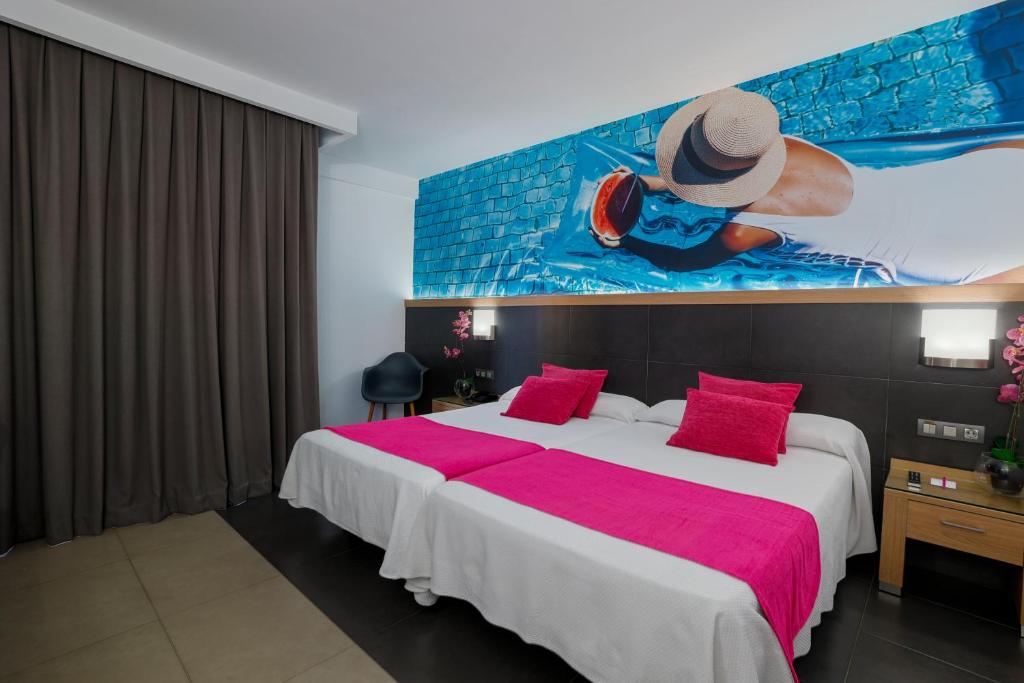 Posteľ alebo postele v izbe v ubytovaní Flash Hotel Benidorm - Recommended Adults Only 4 Sup