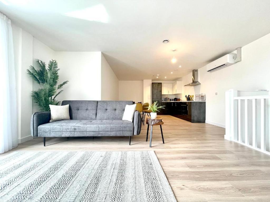 Bayard Plaza Penthouse Apartments, Peterborough (updated prices 2024)