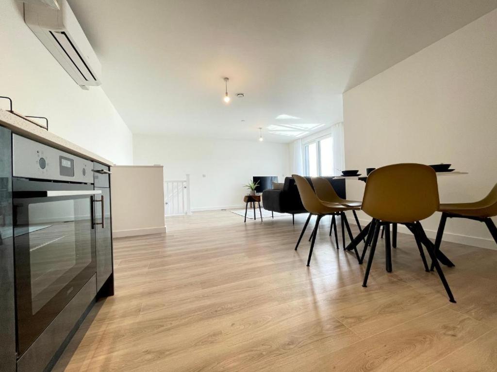 Fotografie z fotogalerie ubytování Bayard Plaza Penthouse Apartments v destinaci Peterborough