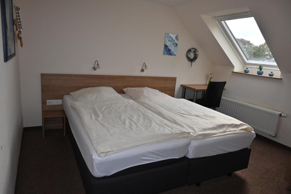 Hotel Restaurant Zum Schwan - Double Or Twin Room