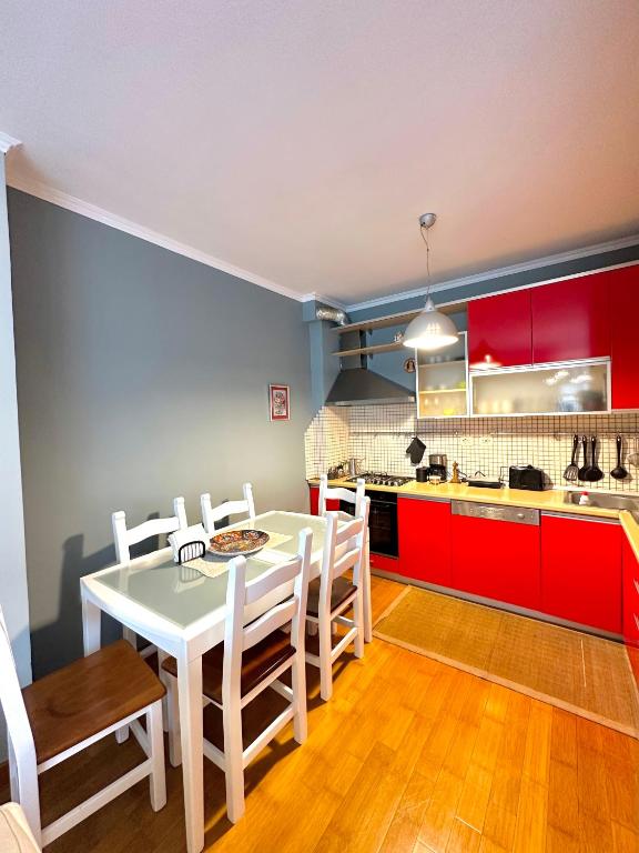 Central Inn Home Tirana - Image 4