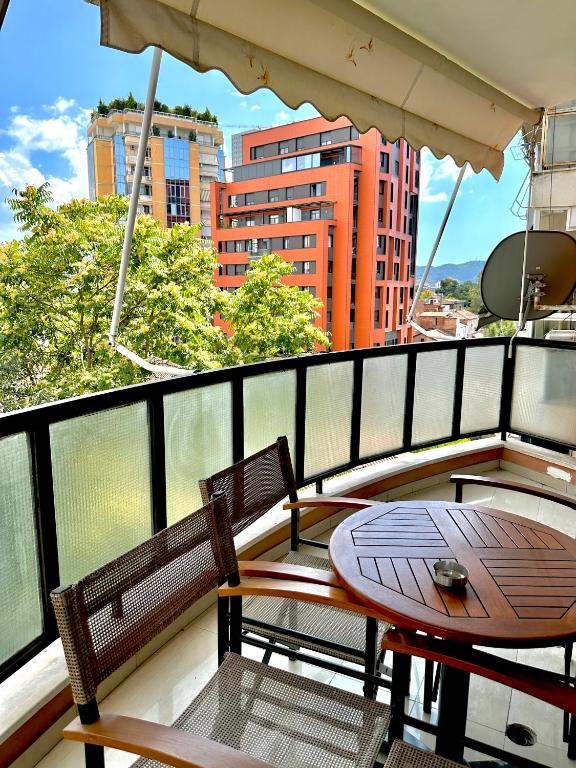 Central Inn Home Tirana - Image 6