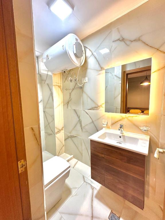Central Inn Home Tirana - Image 3