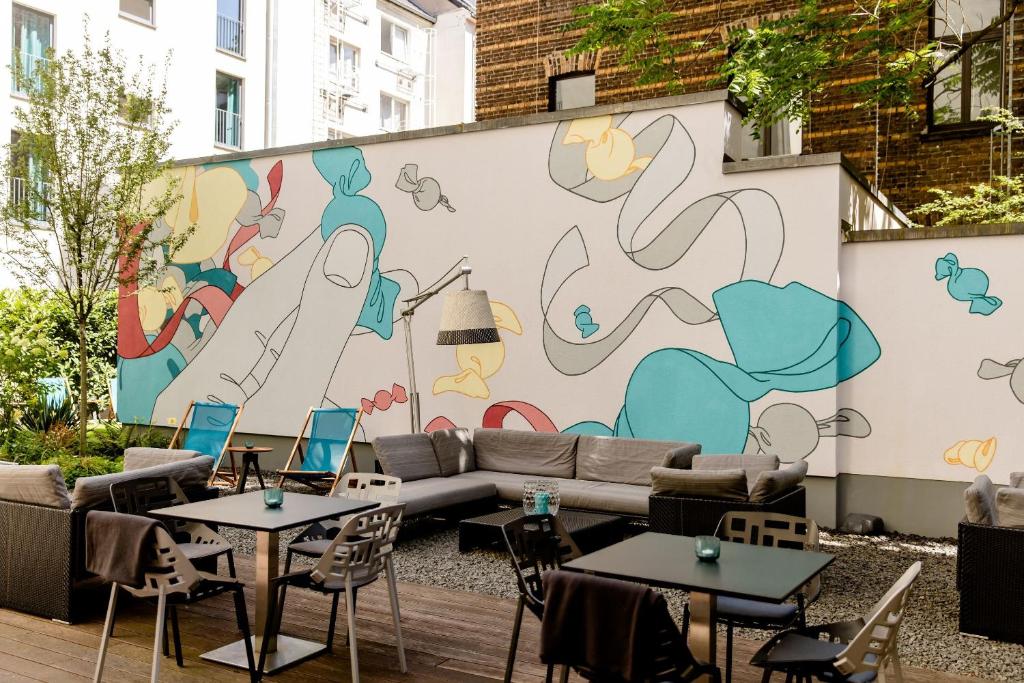 Motel One Köln-Mediapark - Resim 17