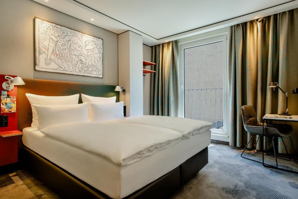 Motel One Köln-Mediapark - Resim 25