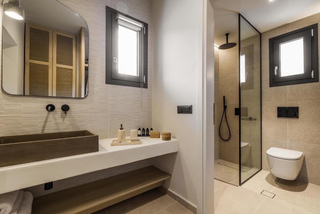 Koupelna v ubytování Topos Suites