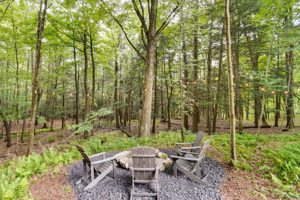 Zahrada ubytování Fully Remodeled Saugerties Retreat on 7 Acres!
