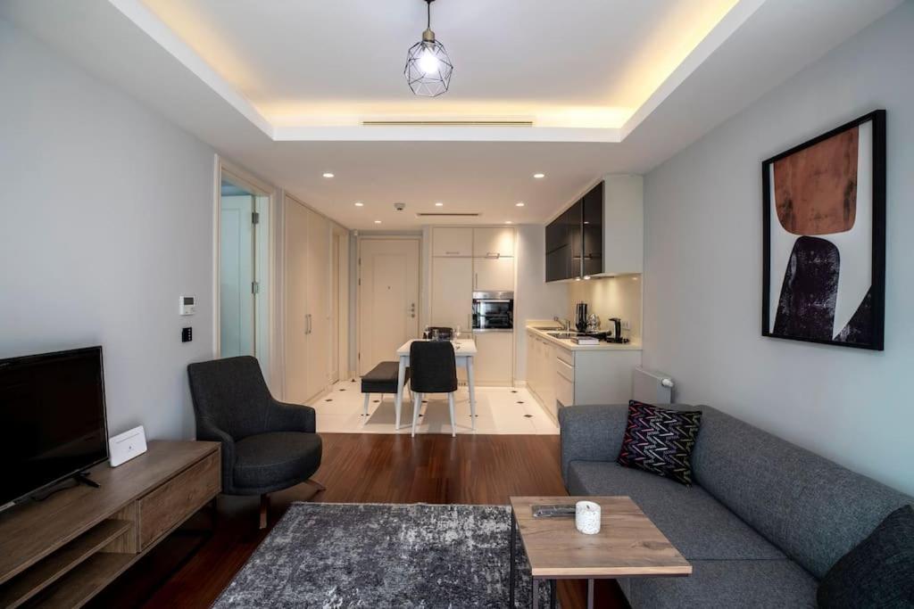 Chic One Bedroom Condo