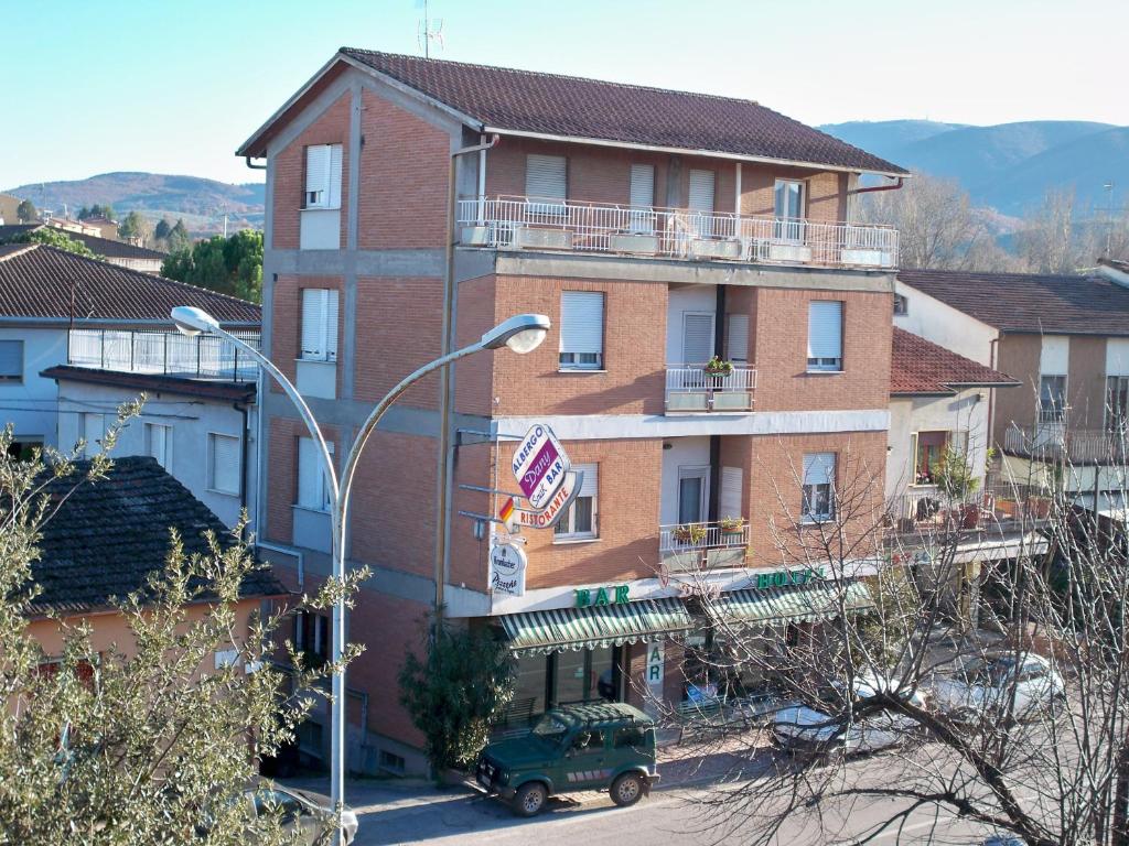 Nespecifikovaný výhled na hory nebo výhled na hory při pohledu z hotelu