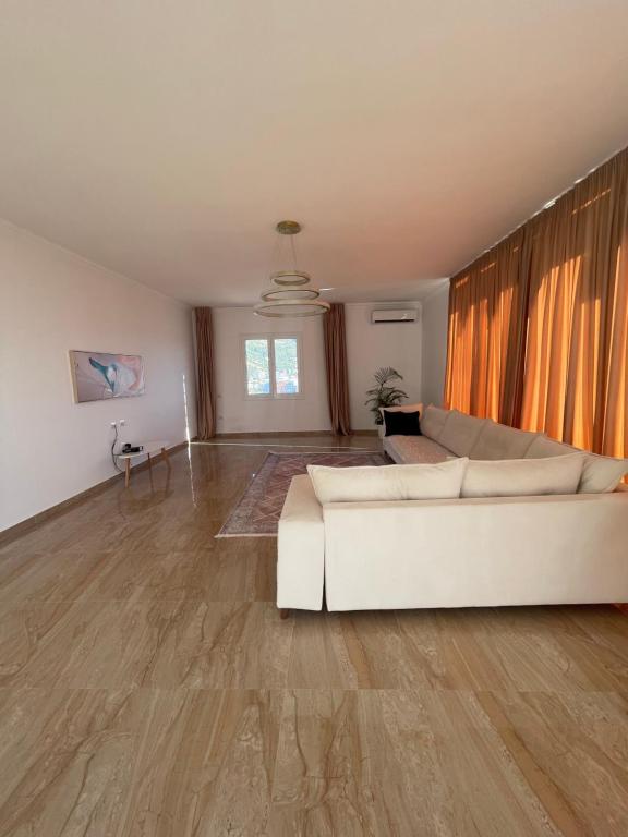 Penthouse Vlore - Image 9