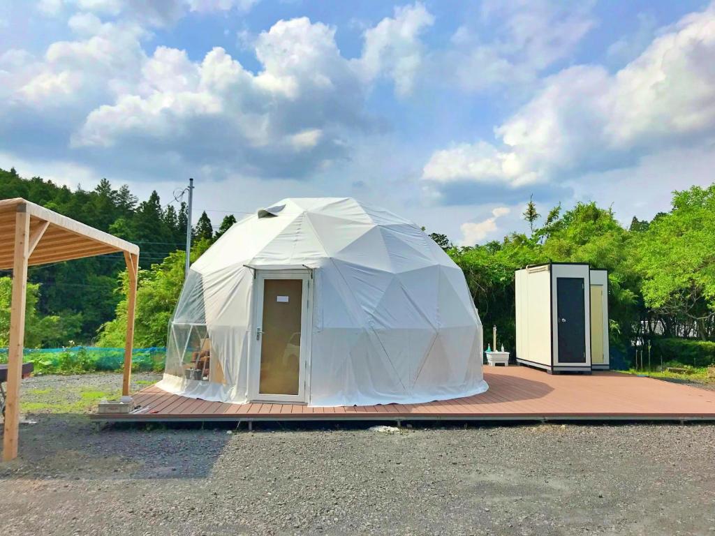 Budova, kde se the luxury tent nachází
