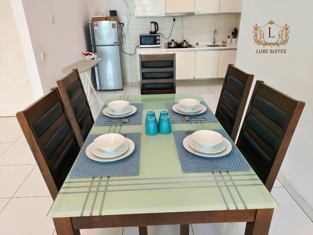 Kuchyň nebo kuchyňský kout v ubytování Luxe Suites at Skyloft