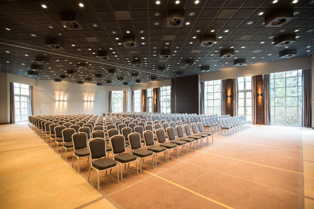 Crowne Plaza Frankfurt Congress Hotel by IHG - Resim 41