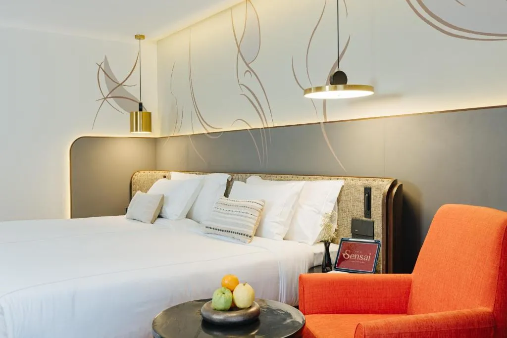 Deluxe Double or Twin Room