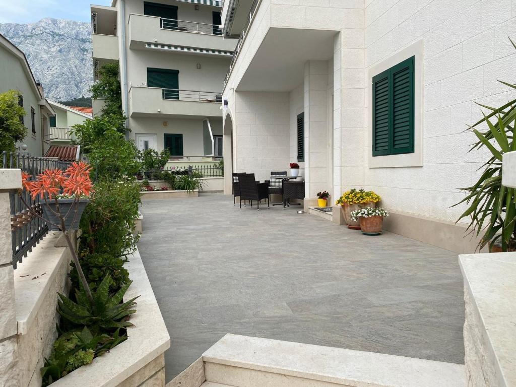 Balkón alebo terasa v ubytovaní Apartments by the sea Promajna, Makarska - 2592