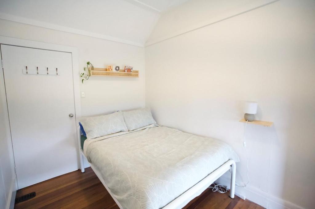 Postel nebo postele na pokoji v ubytování YHA Pittwater Eco, Sydney