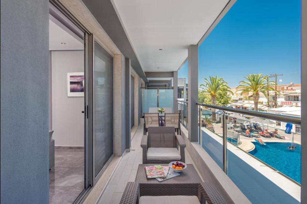 Dionysos Hotel & Suites - 16