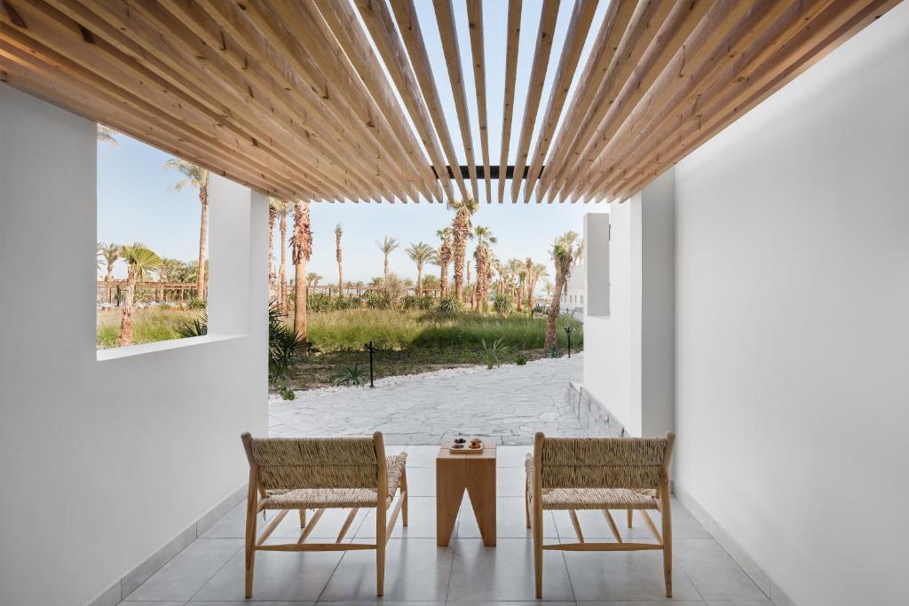 Serry Beach Resort - 4