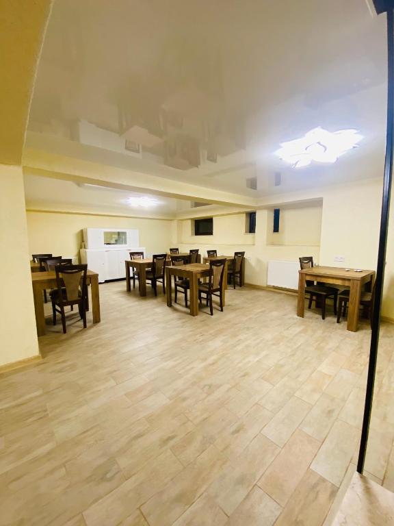 Restaurace v ubytování HOTEL SUNRISE