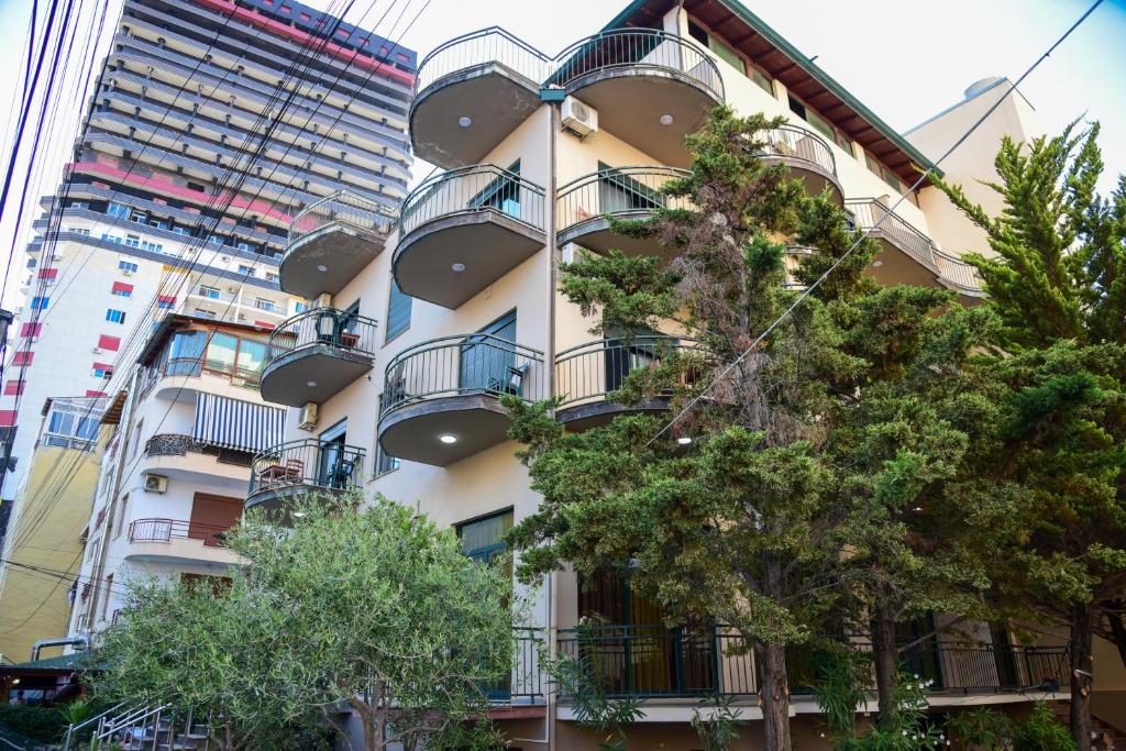 Budova, kde se hotel nachází