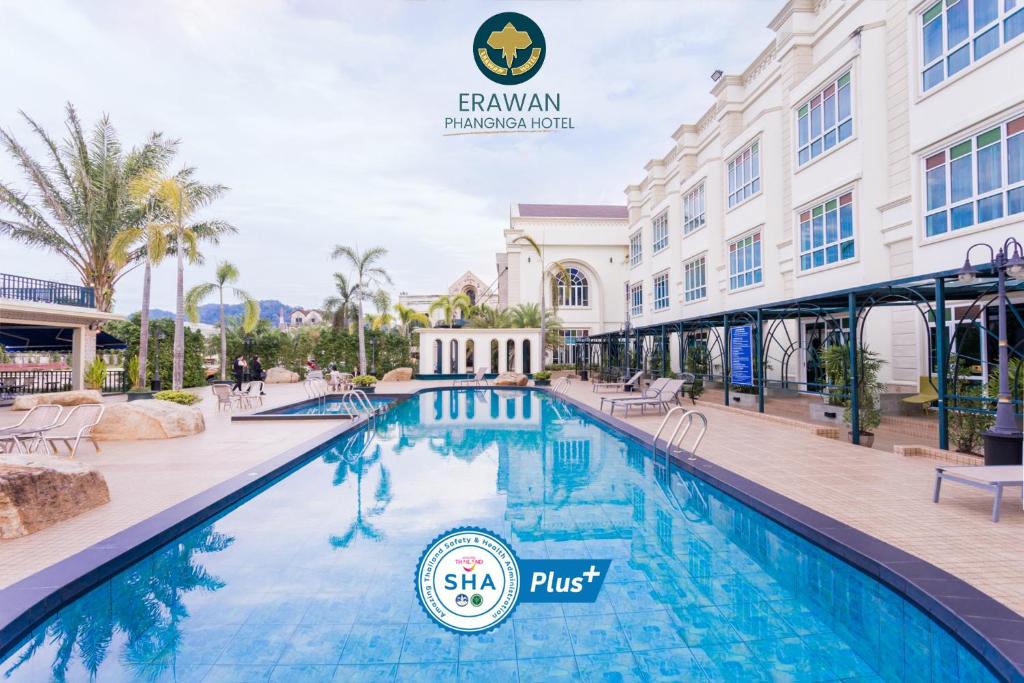 a view of the pool at the hampton inn suites anaheim resort at Erawan Hotel in Khok Kloi