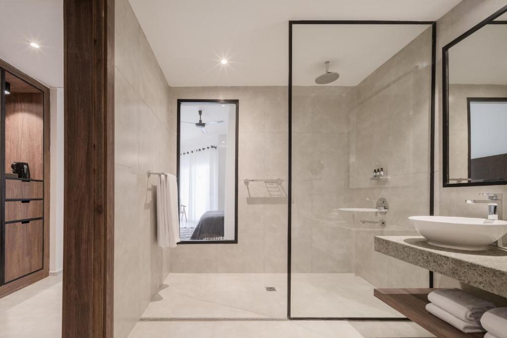 Serry Beach Resort - 3