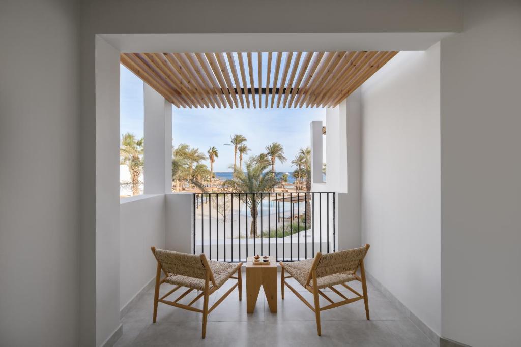 Serry Beach Resort - 6