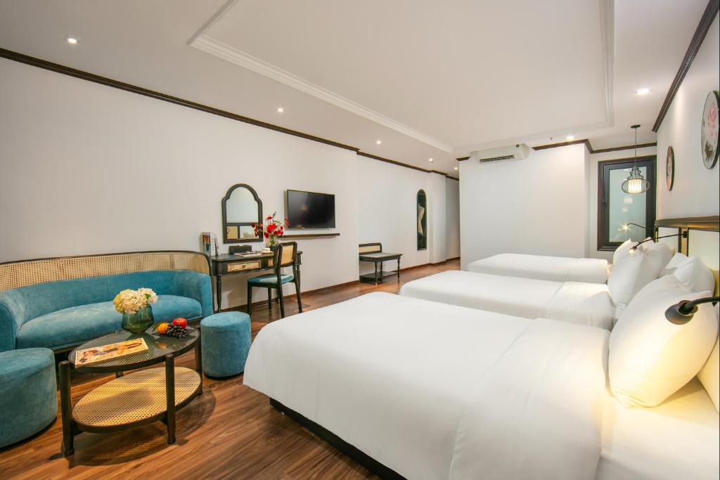 TV a/nebo společenská místnost v ubytování Media Central Hotel & Spa