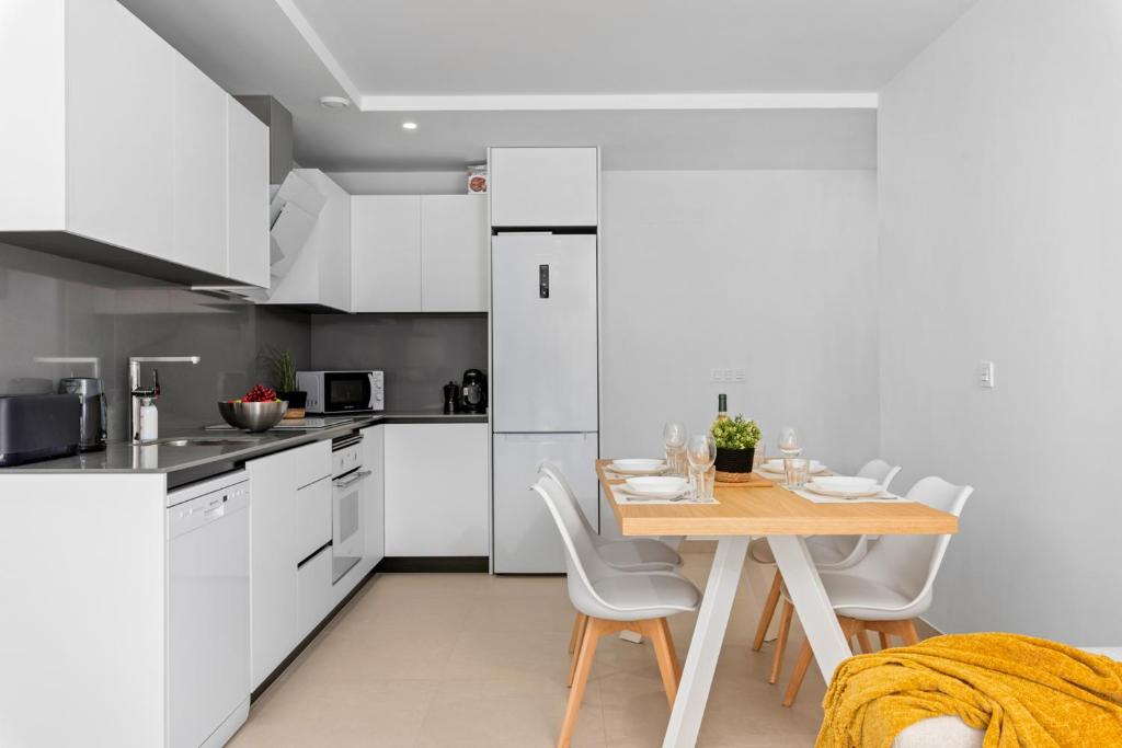 Kuchyň nebo kuchyňský kout v ubytování Tokai residences Casa Arco Iris