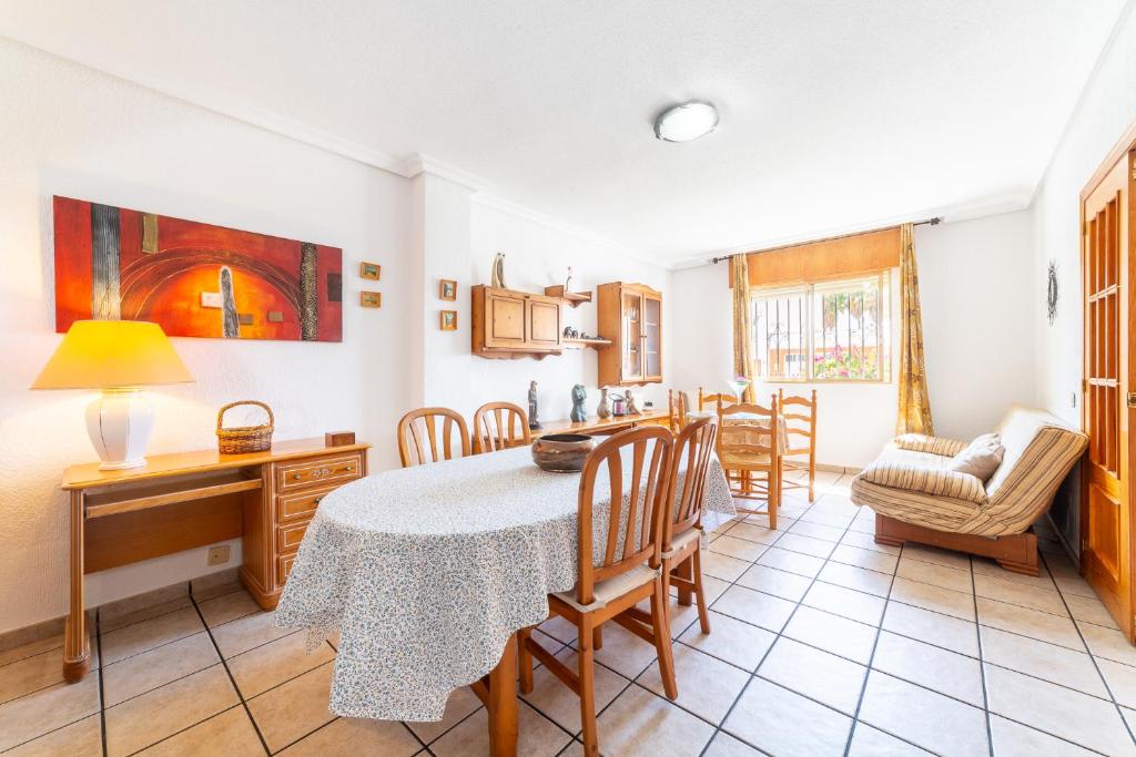 Posedenie v ubytovaní Casa Rural La Buganvilla