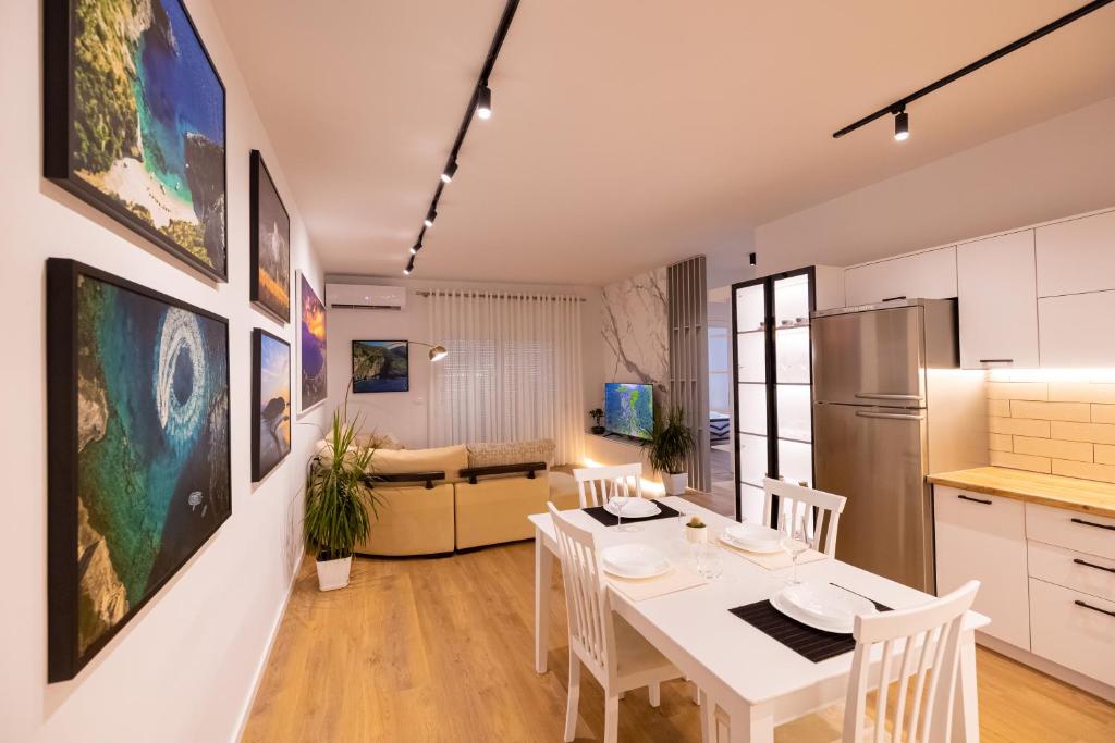Victoria Lungomare Apartment - Imazhi 1
