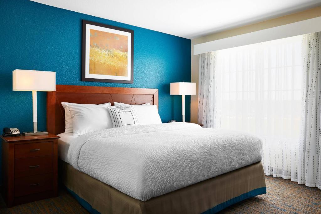 Кровать или кровати в номере Residence Inn by Marriott Killeen