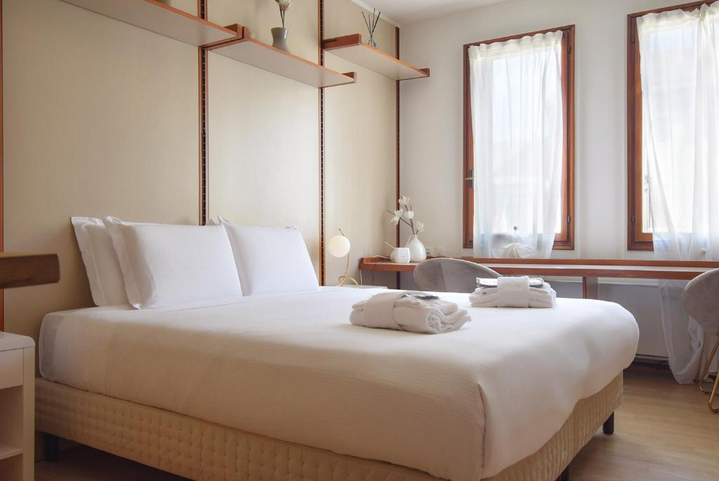 WelcōM Portello Stylish free parking, Padova (updated prices 2025)
