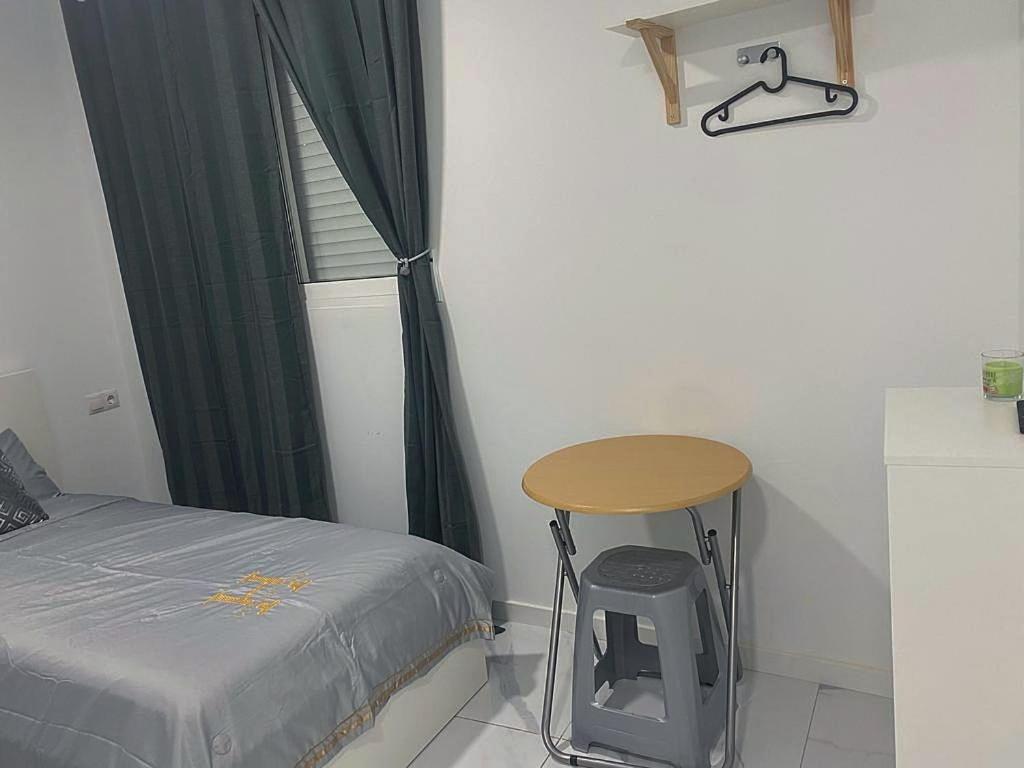 Habitaciones en casas particulares Alojamiento con habitaciones dobles y baño privado en Valencia, Comunidad Valenciana
